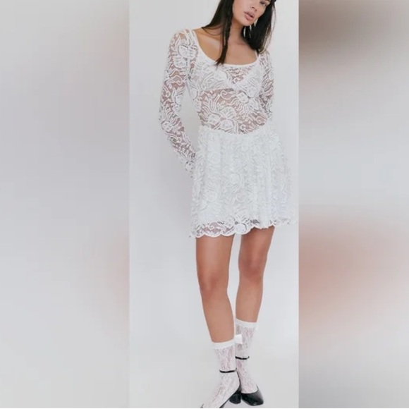 Free people Nightcap tulip Lace mini Dress in coconut milk white NWT size M